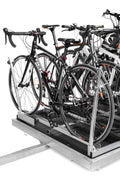 Der Anhänger kann 12 bis 15 Fahrräder in horizontaler Position transportieren.